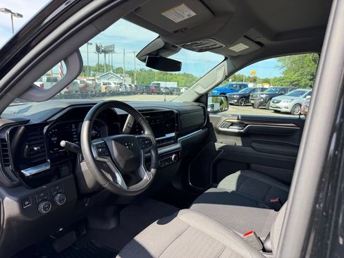 Used 2026 Chevrolet Silverado 1500 RST AWD/4WD image 14