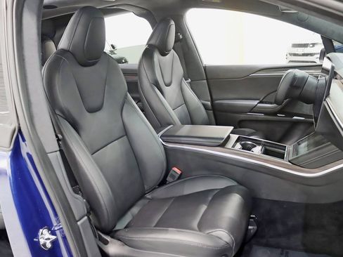 Used 2023 Tesla Model X Base image 28