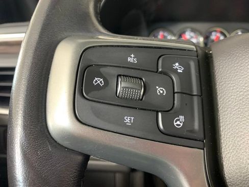 Used 2021 Chevrolet Tahoe Z71 w/ Luxury Package AWD/4WD image 32