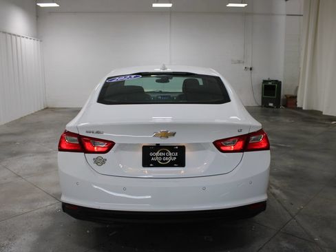 Used 2025 Chevrolet Malibu LT FWD image 8