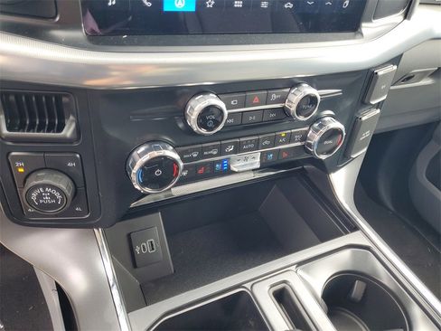 New 2025 Ford F150 Lariat w/ Equipment Group 501A Mid image 18