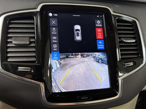 Used 2023 Volvo XC90 T8 Plus w/ Protection Package Premier AWD/4WD image 7