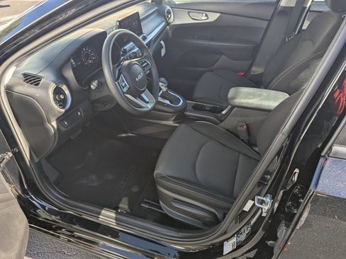 Used 2024 Kia Forte LX image 9