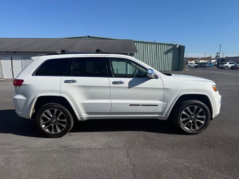 Used 2018 Jeep Grand Cherokee Overland image 4