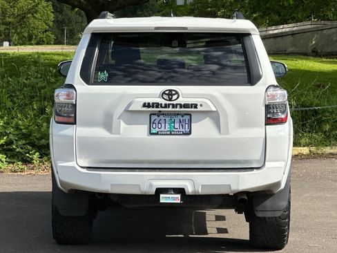 Used 2019 Toyota 4Runner SR5 Premium AWD/4WD image 7