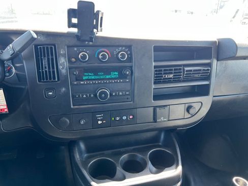 Used 2021 Chevrolet Express 2500 RWD image 15