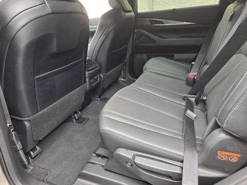 Used 2023 INFINITI QX60 Luxe w/ Cargo Package AWD/4WD image 12