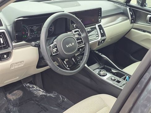 Used 2022 Kia Sorento EX image 13
