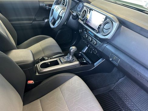 Certified 2022 Toyota Tacoma TRD Off-Road w/ Technology Package RWD image 14