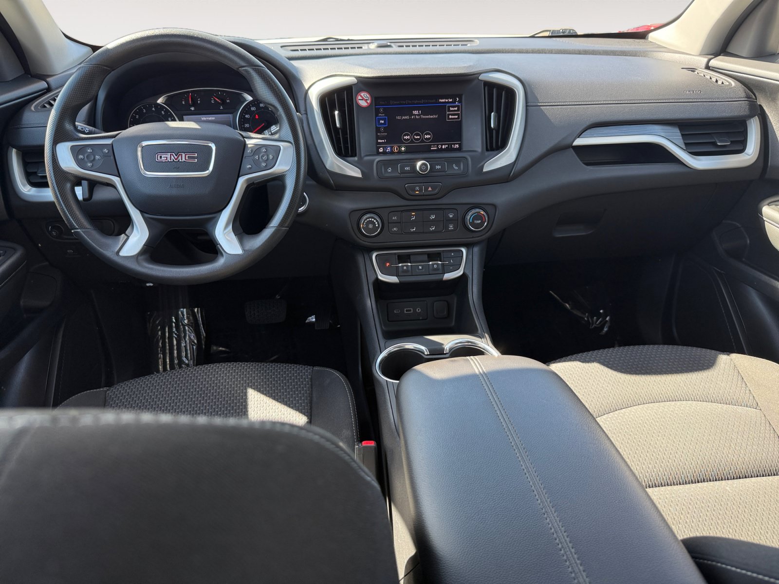 Used 2024 GMC Terrain SLE FWD image 15