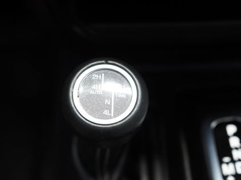 Used 2022 Jeep Wrangler Unlimited Sahara w/ Cold Weather Group AWD/4WD image 30
