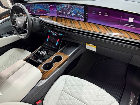 New 2026 Cadillac Escalade Platinum Sport AWD/4WD image 63