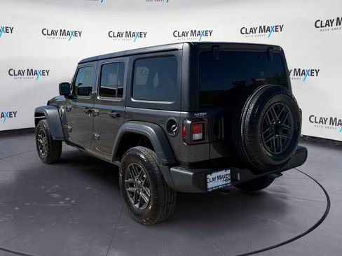 Used 2025 Jeep Wrangler Unlimited Sport AWD/4WD image 3