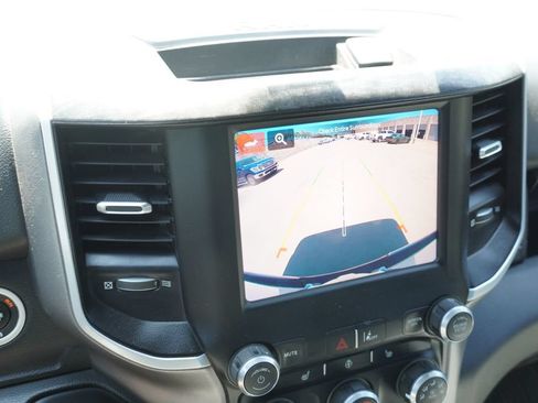 Used 2024 RAM 1500 Big Horn AWD/4WD image 23