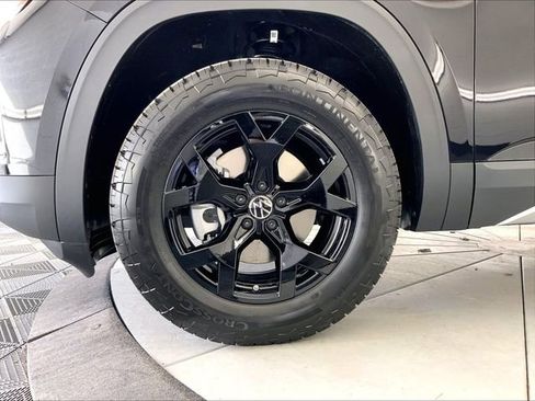 New 2026 Volkswagen Atlas Peak Edition AWD/4WD image 12