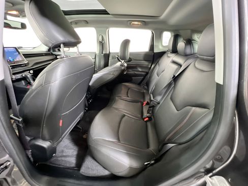 Used 2022 Jeep Compass Trailhawk w/ Trailhawk Elite Group image 24