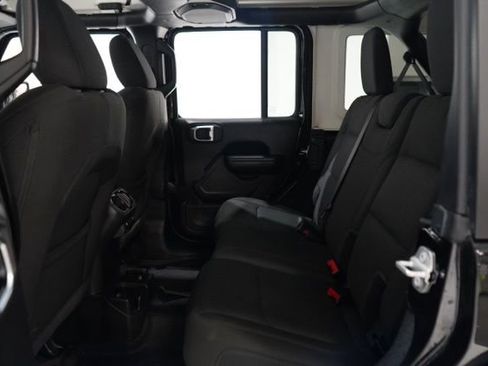 Used 2023 Jeep Wrangler Willys image 31