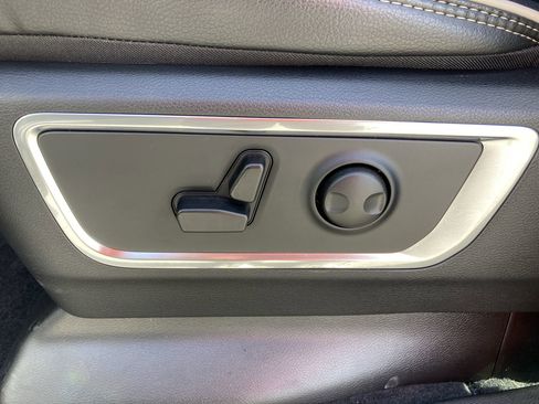 Used 2026 RAM 1500 Laramie w/ Night Edition image 14