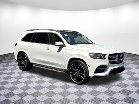 Used 2023 Mercedes-Benz GLS 450 4MATIC image 7