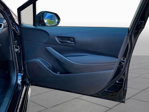 Used 2025 Toyota Corolla LE FWD image 23
