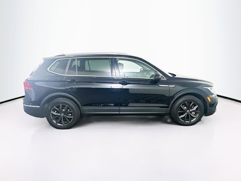 Used 2023 Volkswagen Tiguan SE FWD image 10