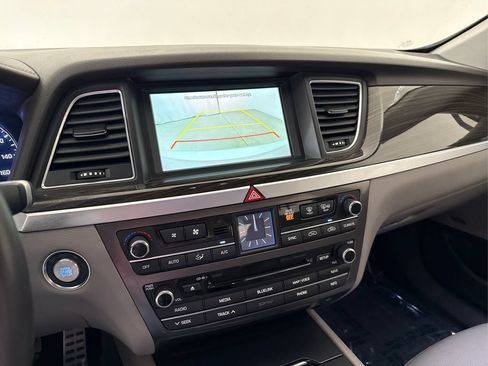 Used 2015 Hyundai Genesis 3.8 w/ Option Group 02 RWD image 37