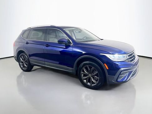 Used 2022 Volkswagen Tiguan SE w/ Panoramic Sunroof Package AWD/4WD image 23