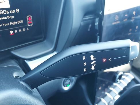 Used 2025 GMC Terrain Elevation image 26