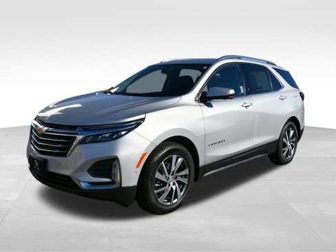 Used 2022 Chevrolet Equinox Premier FWD image 2