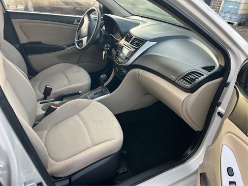 Used 2016 Hyundai Accent SE FWD image 23