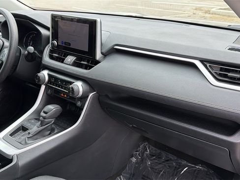 Certified 2024 Toyota RAV4 XLE image 41