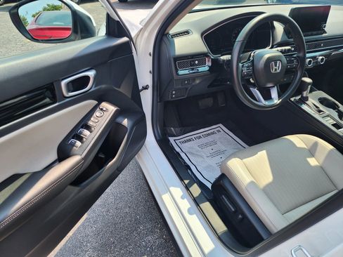 Used 2024 Honda Civic EX-L image 16
