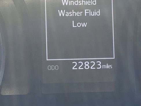 Used 2024 Toyota Camry SE image 12