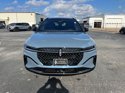 New 2026 Lincoln Nautilus Reserve w/ Jet Appearance Package image 2