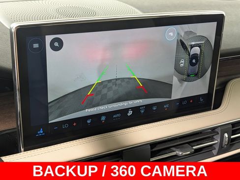 Used 2025 Lincoln Corsair Reserve w/ Towing Package FWD image 9