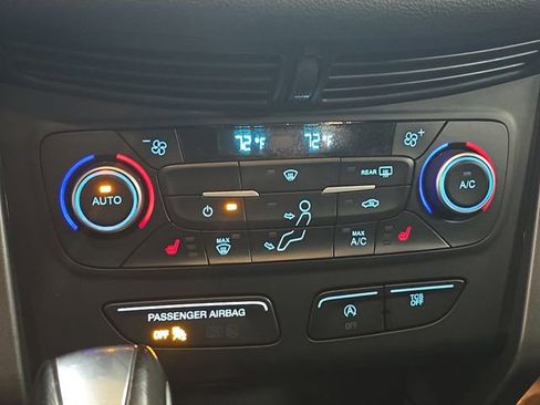 Used 2018 Ford Escape SEL w/ Canadian Touring Package image 21