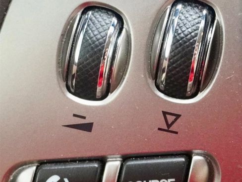 Used 2009 Jaguar XF Luxury image 22