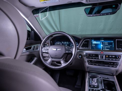 Used 2018 Genesis G80 3.8 w/ Option Group 03 image 13