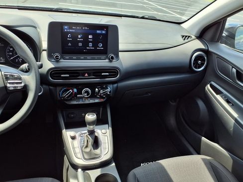 Used 2022 Hyundai Kona SEL AWD/4WD image 6