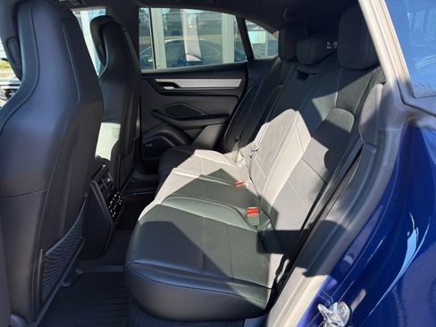 Certified 2024 Porsche Macan 4 Electric image 20