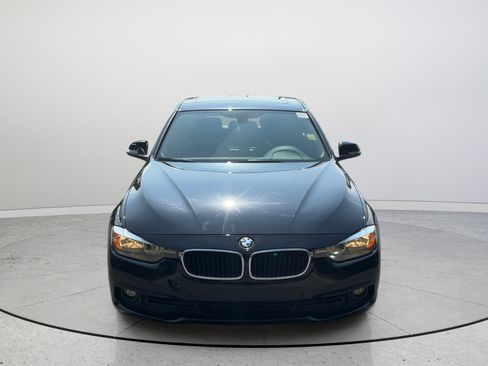 Used 2016 BMW 320i Sedan RWD image 4