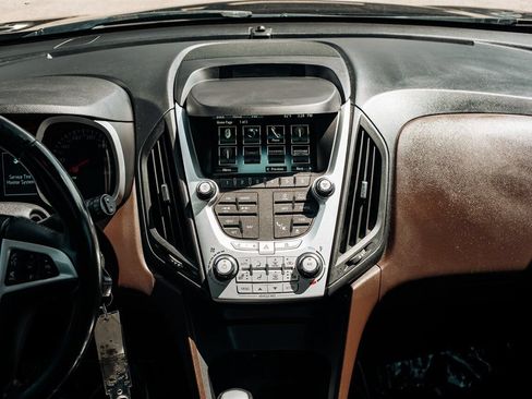 Used 2015 Chevrolet Equinox LT w/ Chrome Appearance Package FWD image 23