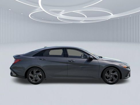New 2026 Hyundai Elantra Sport FWD image 7