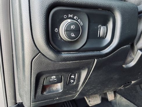 Used 2021 RAM 1500 Big Horn image 10