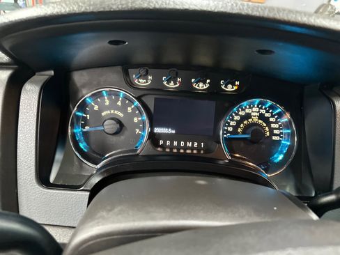 Used 2013 Ford F150 XLT w/ Mid Equipment Group image 22