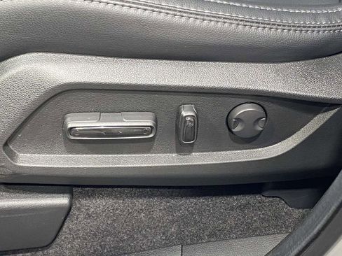 New 2025 Honda Pilot EX-L image 18