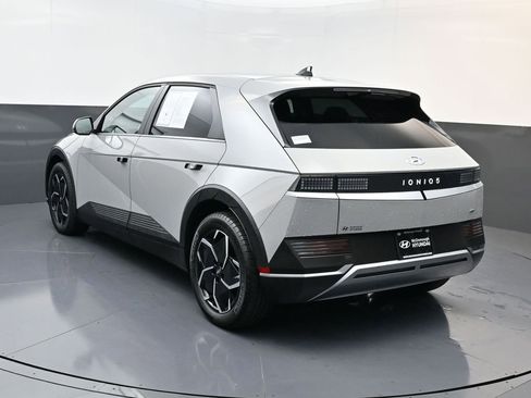 Used 2024 Hyundai Ioniq 5 SEL image 6