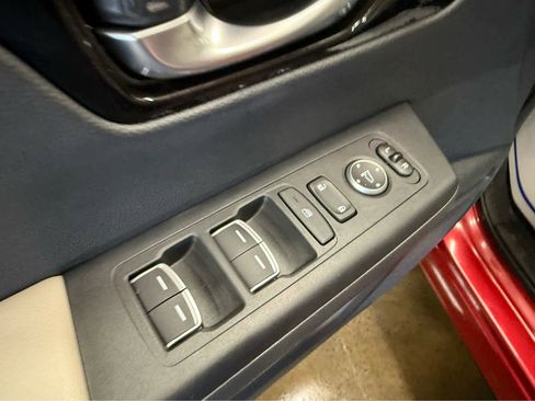 Used 2024 Honda CR-V EX-L image 19