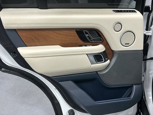 Used 2019 Land Rover Range Rover Supercharged AWD/4WD image 24