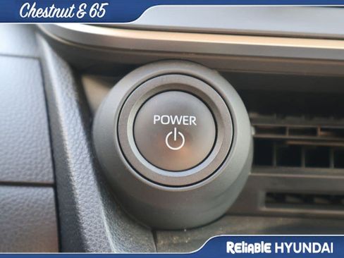 Used 2024 Toyota Prius LE AWD/4WD image 31